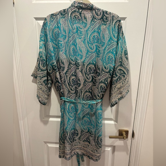 Silk Robe - Picture 3 of 5